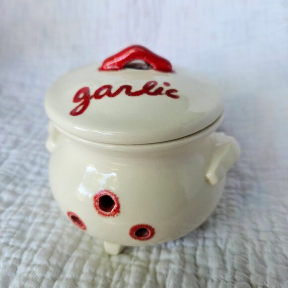 Vintage Handmade Red White Cottage Farmhouse Ceramic Garlic Keeper Jar - Picture 4 of 9